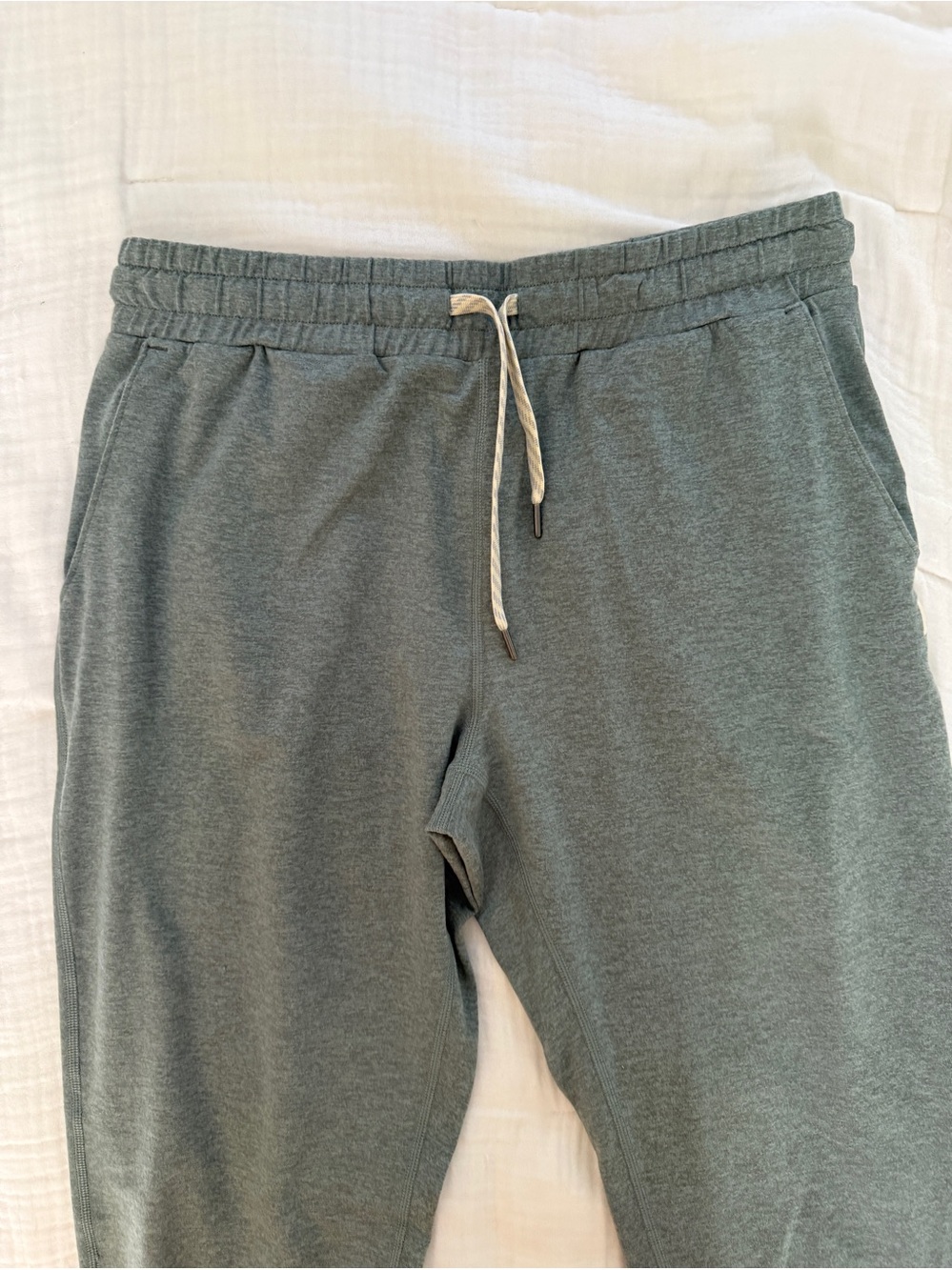 Vuori Performance Joggers Sage Green Size Small New Without Tag